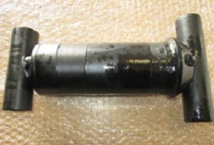 Siłownik hydrauliczny (AF2000P rok produkcji do 05.2016)